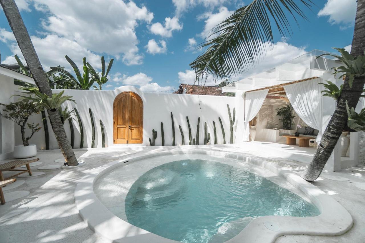 Bohemian Jogja Villas With Private Pool Kejayan Экстерьер фото