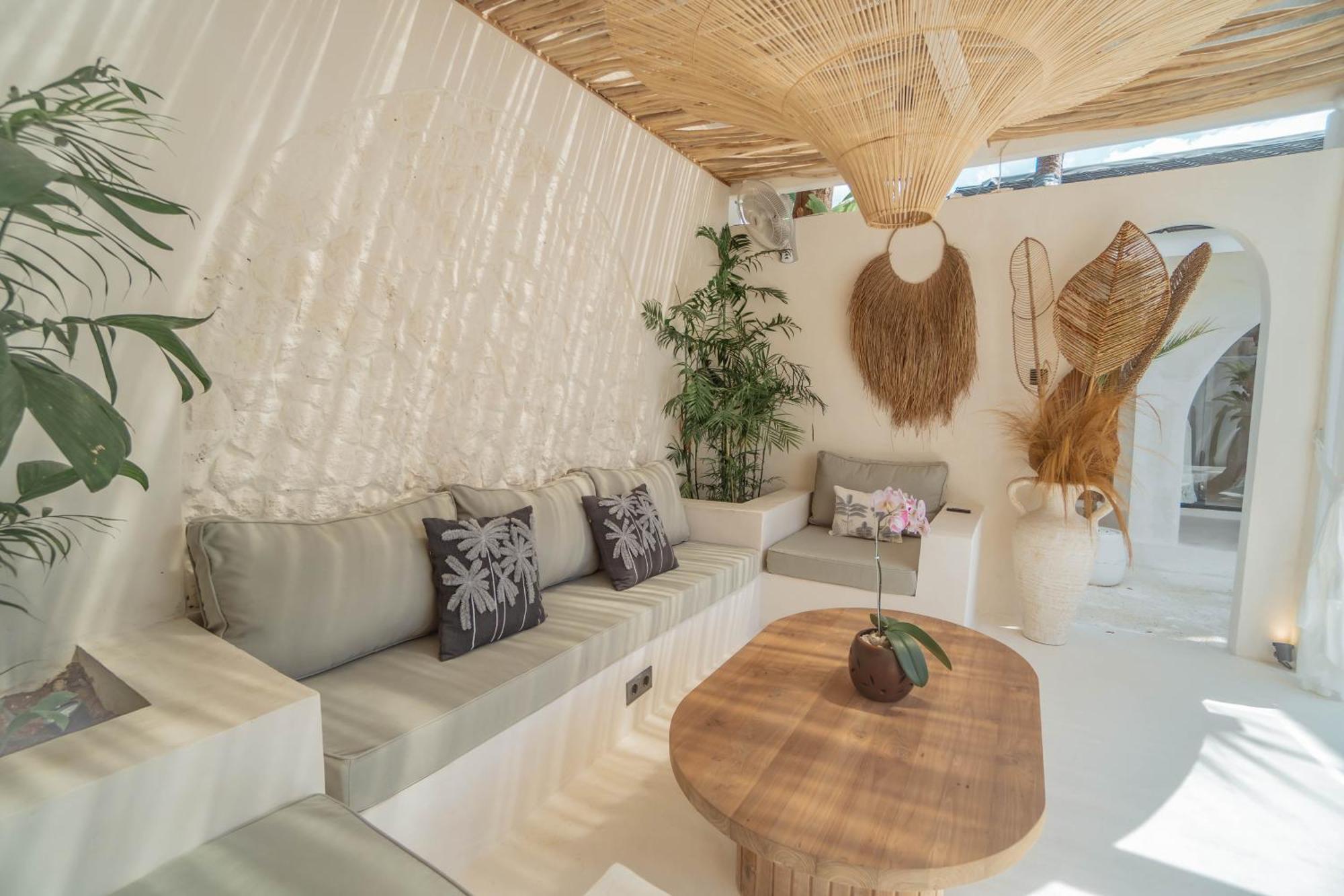 Bohemian Jogja Villas With Private Pool Kejayan Экстерьер фото