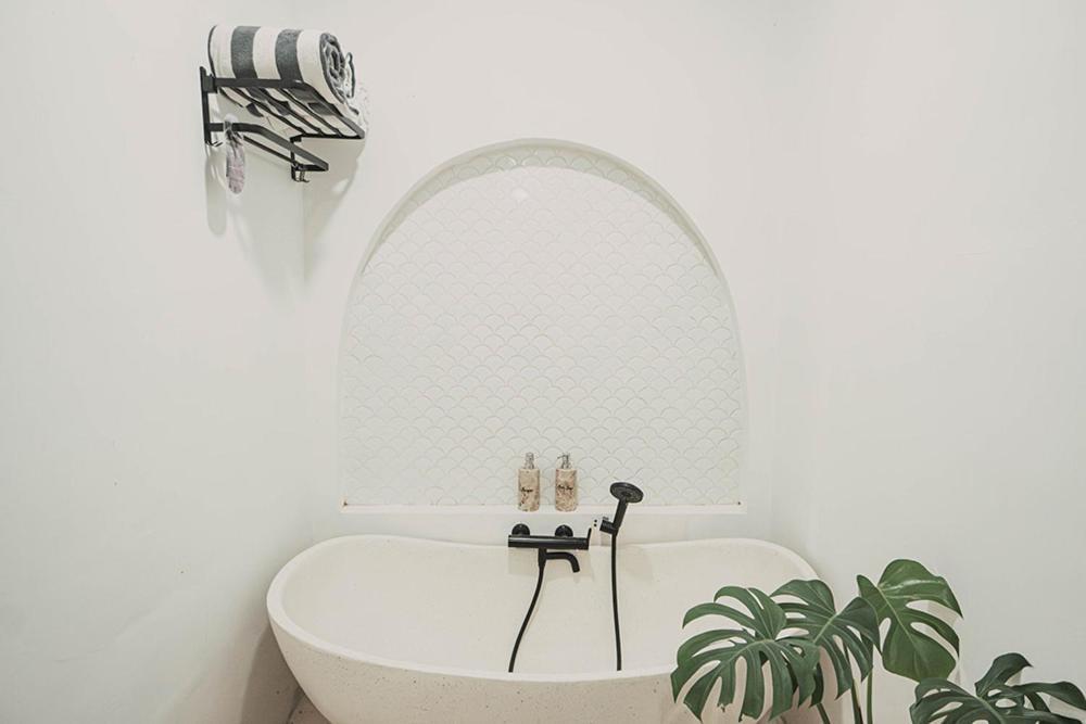 Bohemian Jogja Villas With Private Pool Kejayan Экстерьер фото
