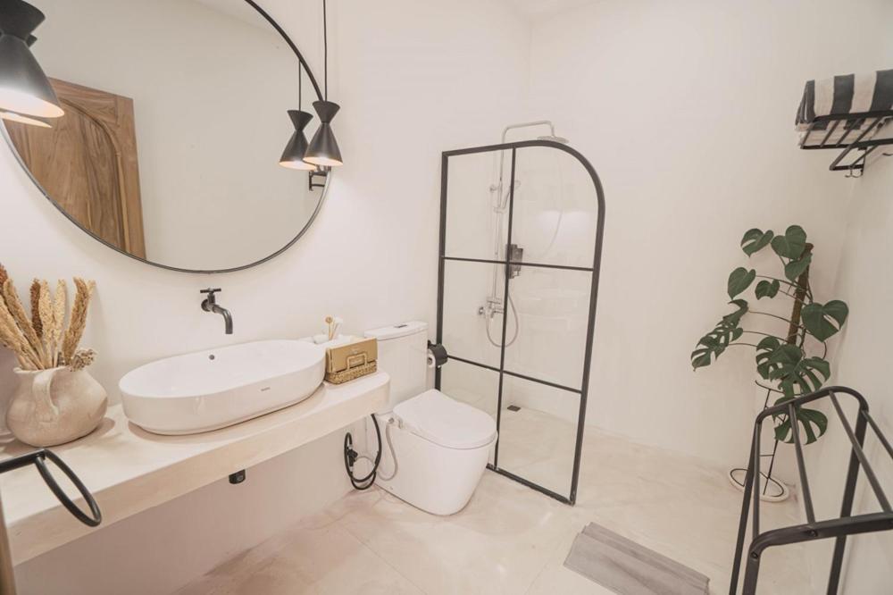 Bohemian Jogja Villas With Private Pool Kejayan Экстерьер фото